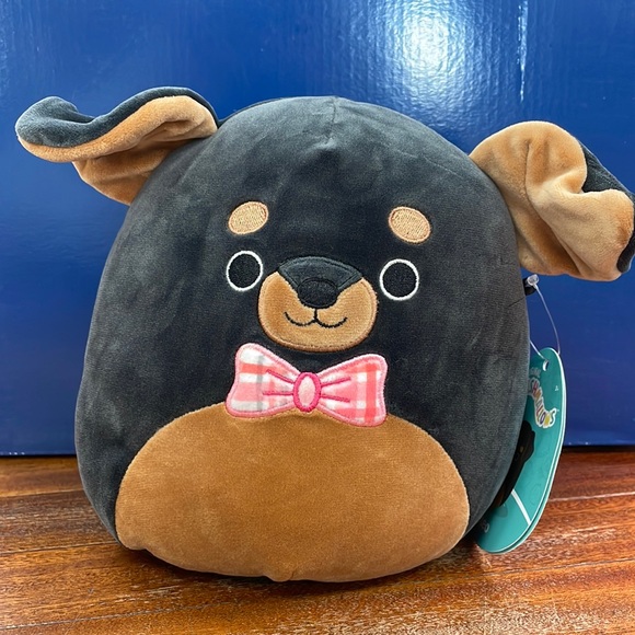 Squishmallows Other - NWT Squishmallows Mateo The Rottweiler size 8”